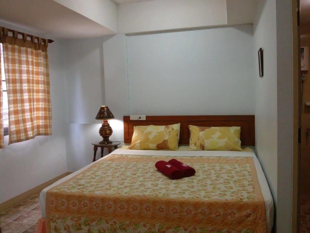 Ban Wiang Guest House Chiang Mai Exterior photo