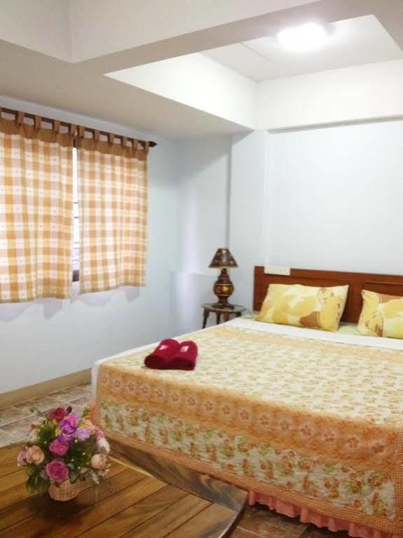 Ban Wiang Guest House Chiang Mai Exterior photo